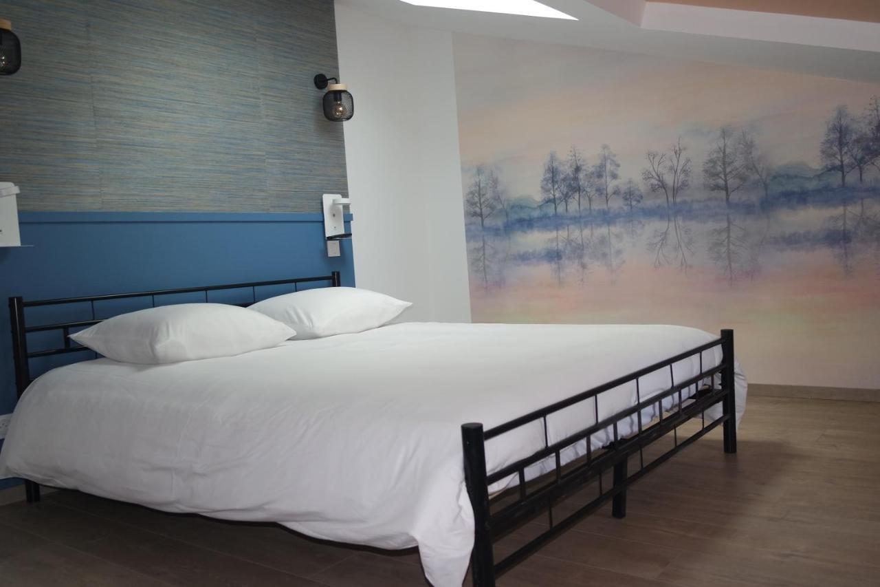 Bed and Breakfast Logement De La Sittelle Aizenay Экстерьер фото